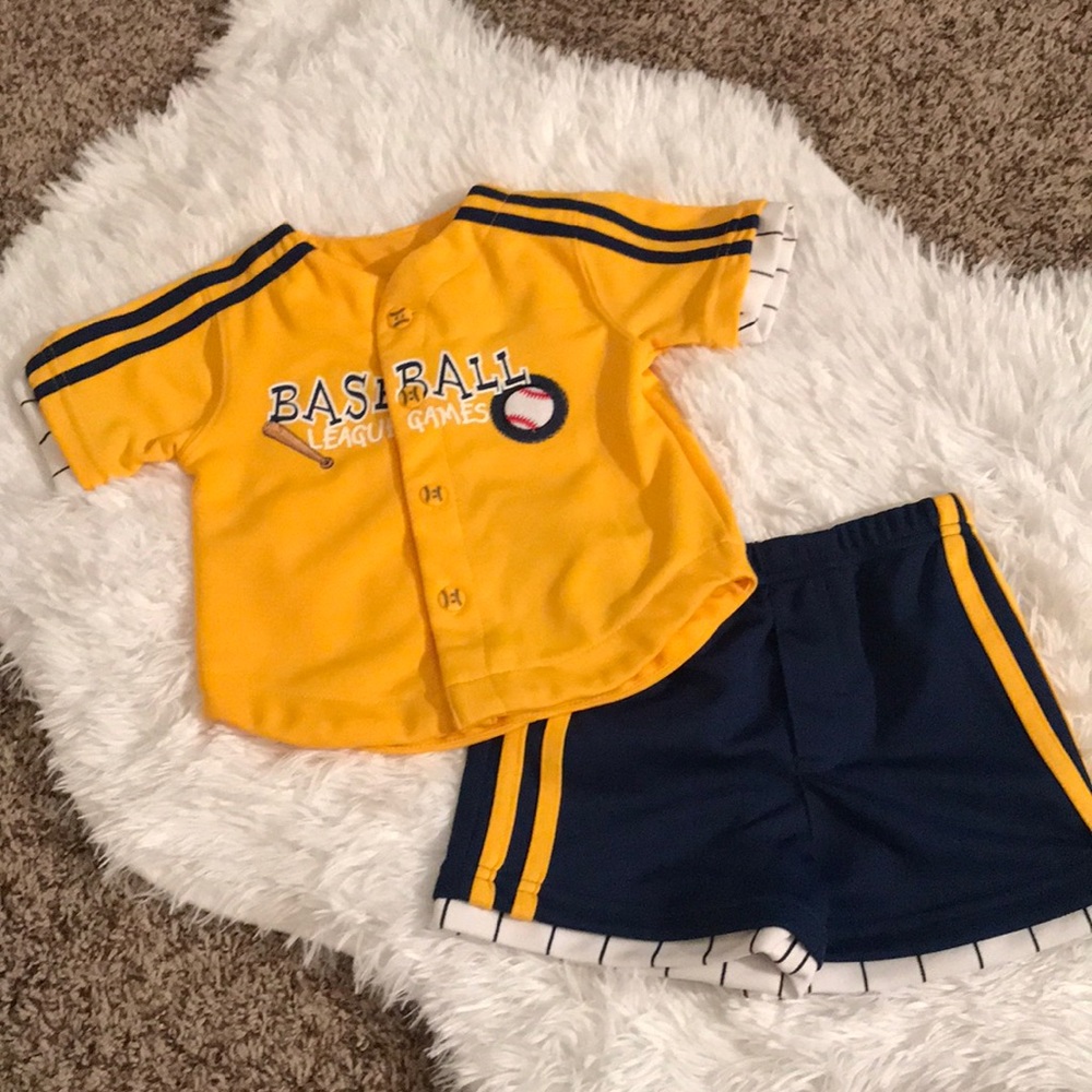 Boys Short Set NWOT